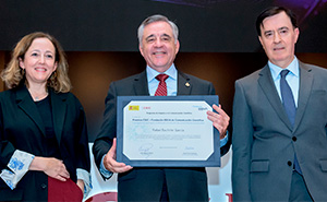 El Dr. Rafael Bachiller recibe el Premio CSIC- Fundación BBVA de Comunicación Científica